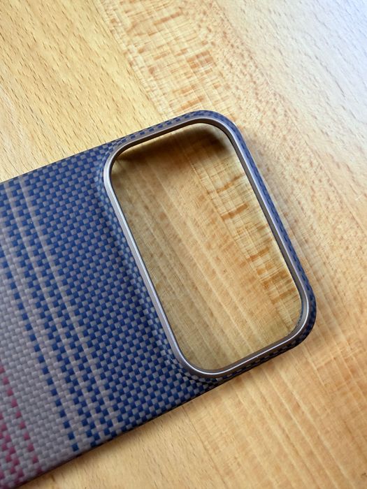 Etui aramidowe PITAKA Ultra-Slim iPhone 17 Pro max Sunset i MILKY WAY