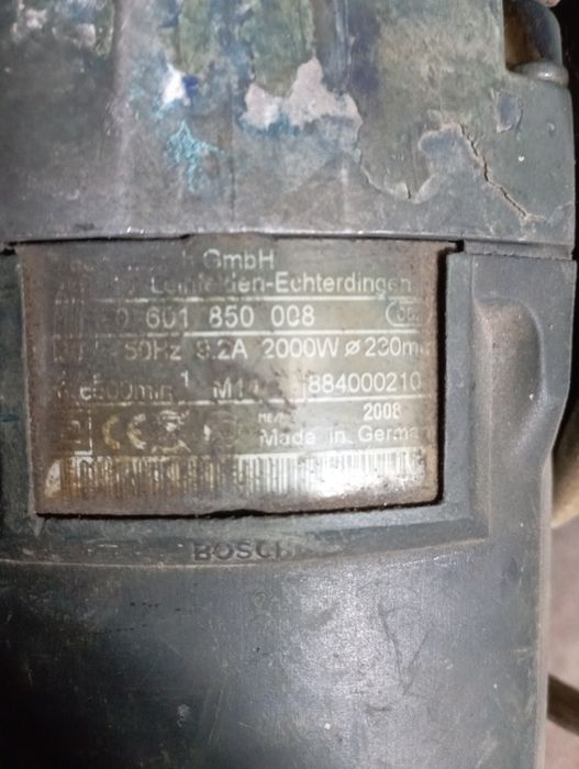 Болгарка Bosh 230. Включається гудить але не працює.