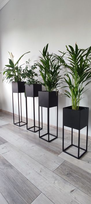 Kwietnik metalowy loft