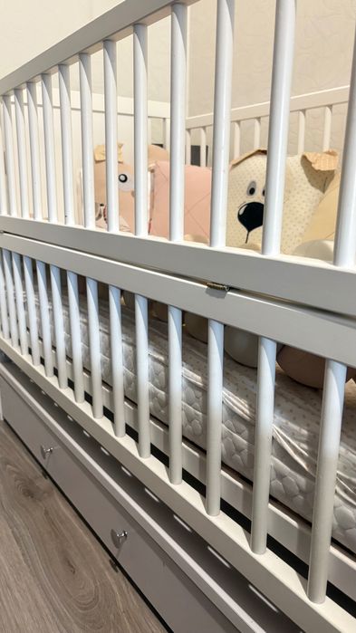 Ліжко для немовляти