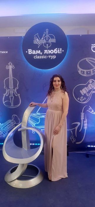 Уроки ВОКАЛУ для ДОРОСЛИХ та ДІТЕЙ  (офлайн та онлайн).