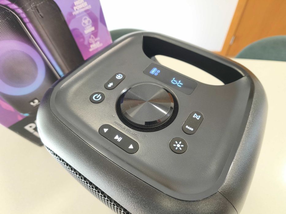 Coluna High Power FRESH 'N REBEL Party Loud M, bluetooth, nova, 200W