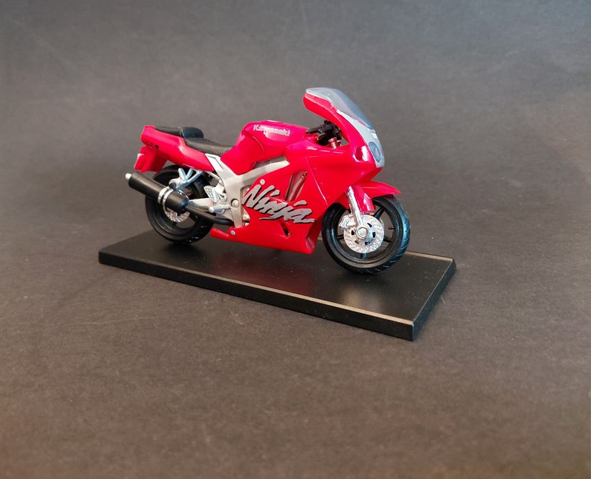 Miniatura Kawasaki Ninja ZX 7R
