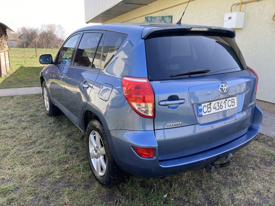 Продам Toyota Rav4