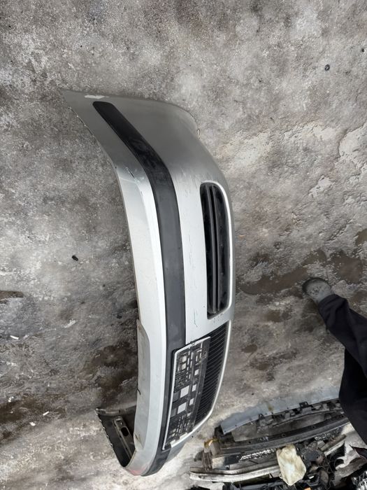 Бампер передній Skoda Octavia Tour  2001-2010рік