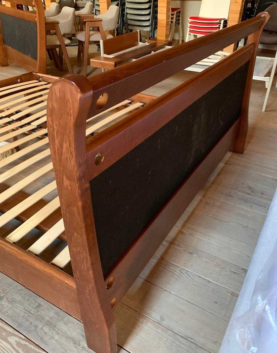 Ліжко  з  масиву   Леді +