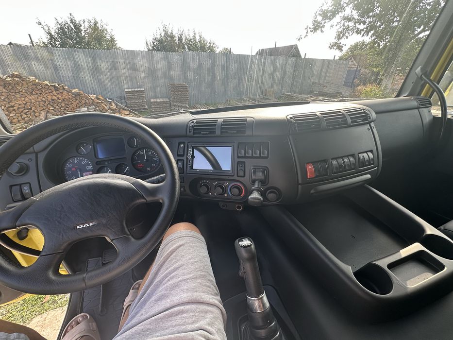 Daf CF85. Кран маніпулятор HIAB 100.2