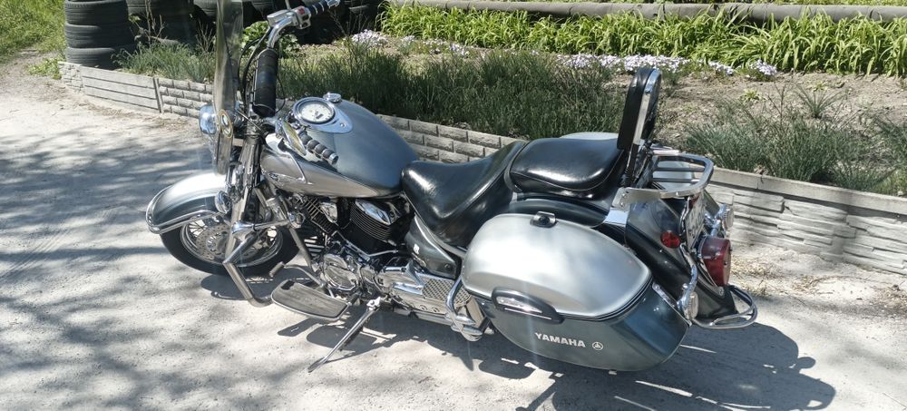 Ямаха драгстар1100 классик.