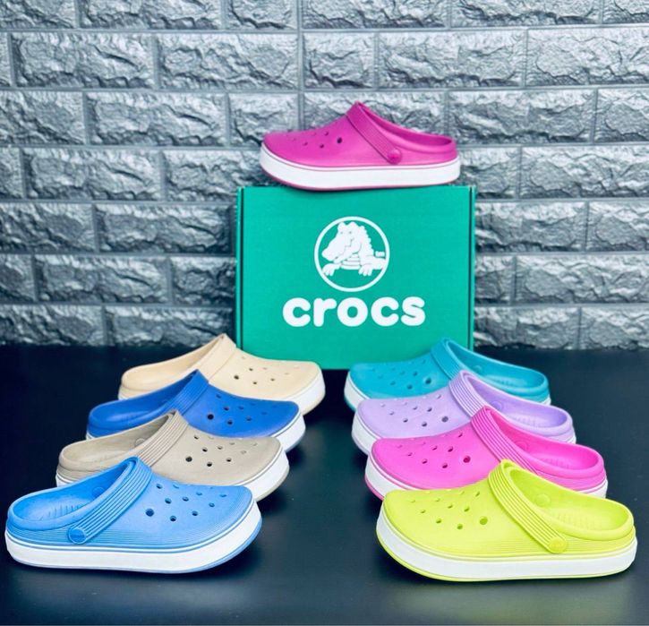 Кроксы Стильные женские Crocs яркие цвета женские кроксы шлепки на лето Crocs / шлепанцы с закрытым носком / удобные легкие крокс