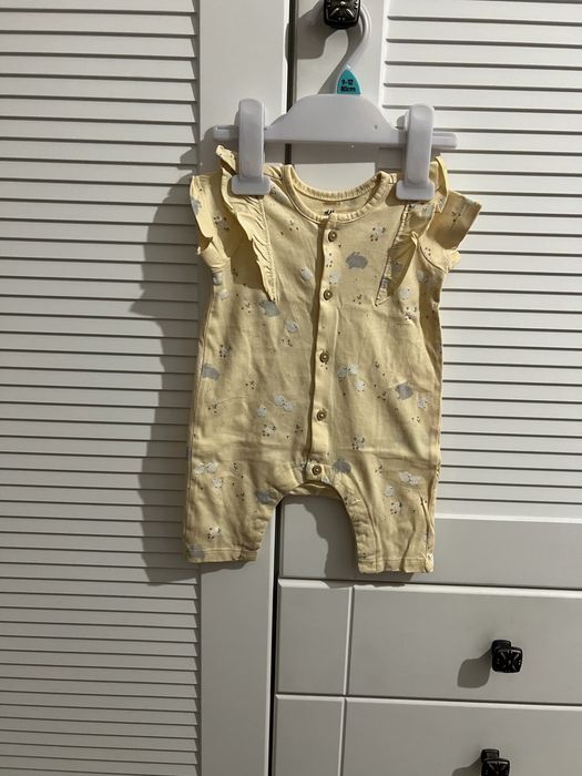 H&M rampers 0-1 msc r