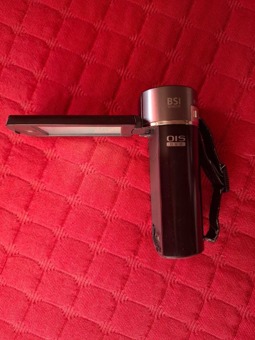 Handycam Samsung Avariada