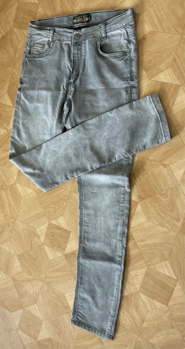 Spodnie jeansowe 170