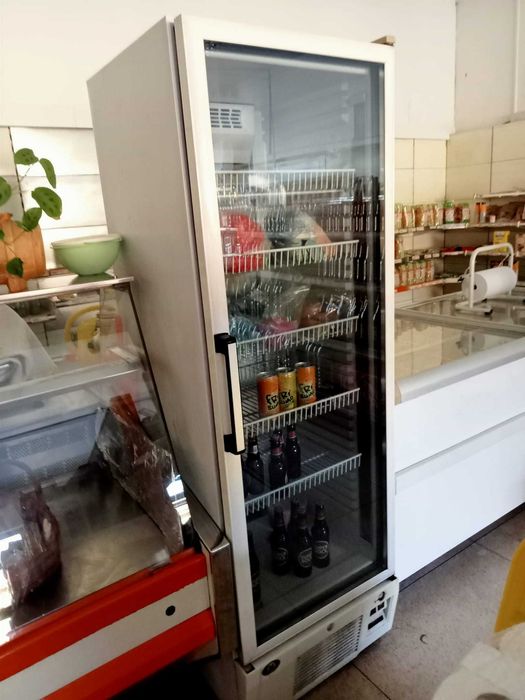 Arca vertical refrigeradora