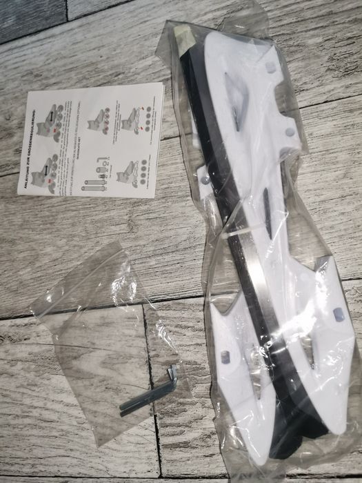 ŁYŻWOROLKI raven rozmiar 38-42