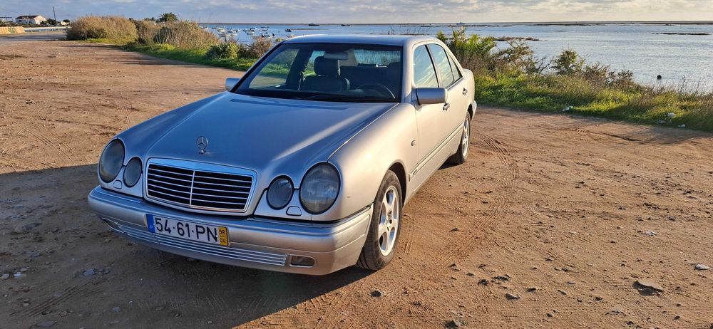 Mercedes E300 om606