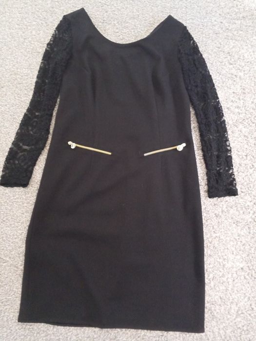 Sukienka czarna elegancka