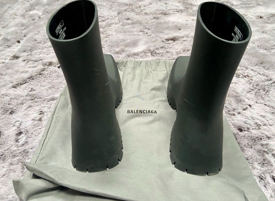 Balenciaga trooper 42