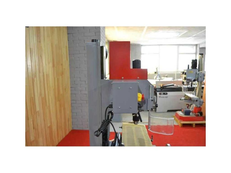 Фрезерний верстат Hozmann BF 20V