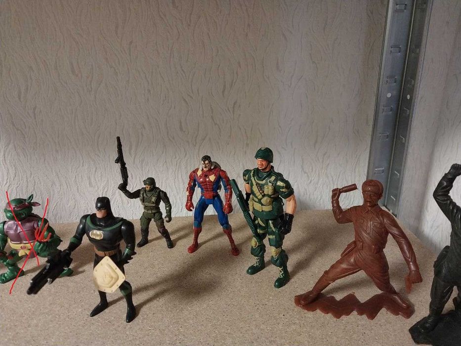 Кіндер сюрприз 90 х років, Лего, солдатики