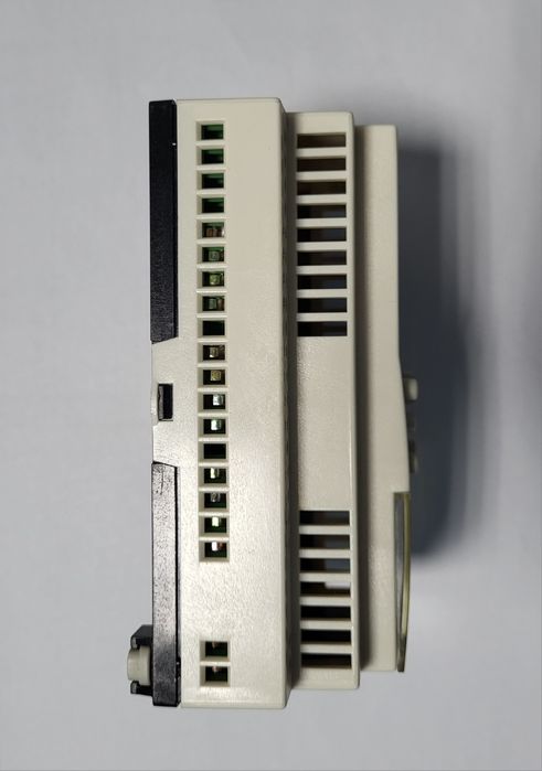 Інтелектуальне реле Schneider SR1 A201BD