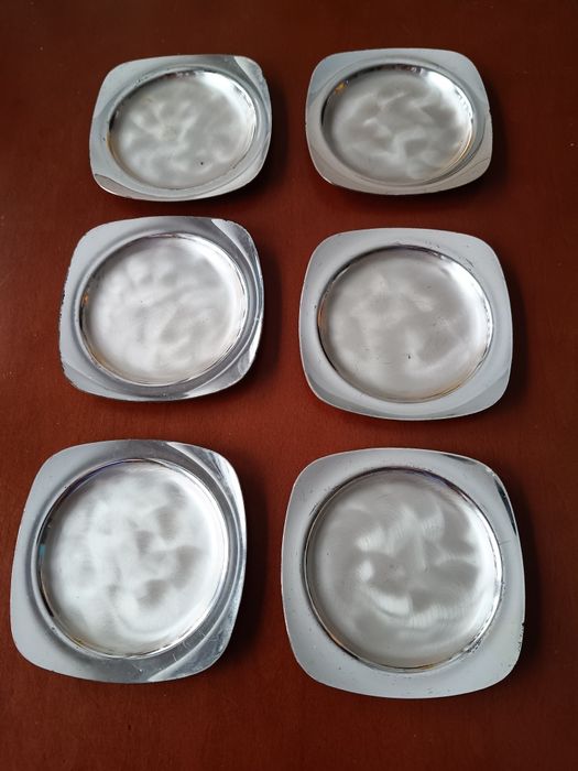 Podkładki pod szklanki kieliszki