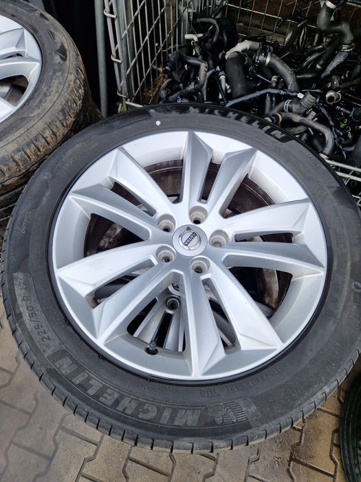 Oryginalne Koła Volvo V60 225/50R17 lato 5x108 et 40,5