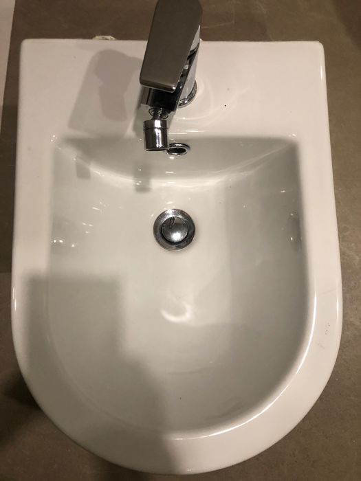 Conjunto de Bidé + Torneira