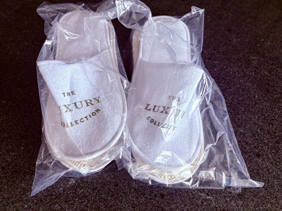 Białe hotelowe klapki Luxury