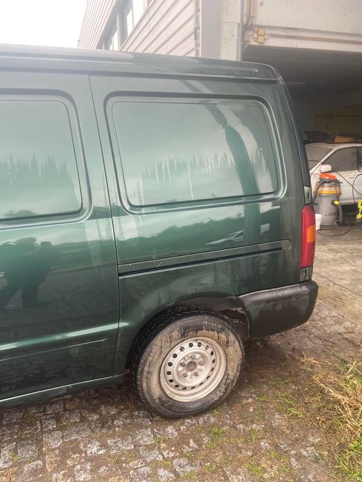 Nissan Vanette Cargo 2.3 d LX Vendo em Partes e Peças