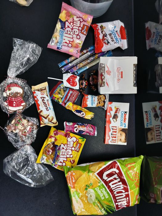 Mix słodycze chipsy Rafaello Kinder chocolate bueno