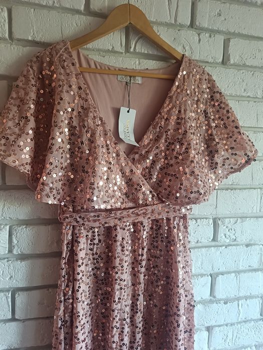 Nowa sukienka cekinowa 44: sylwester, andrzejki, cekiny