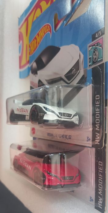 Conjunto 2 Nissan leaf nismo rc_02 hot wheels