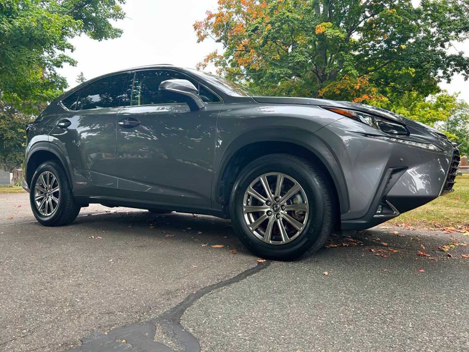 Lexus NX hyb      2019