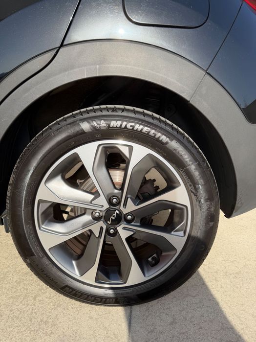 Kia Stonic 2022 - revisões todas na Kia tendo mais 2 anos e meio de garantia da marca