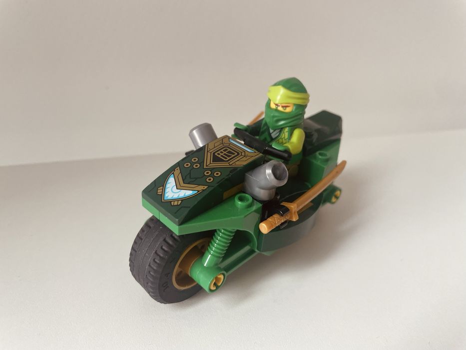 LEGO Ninjago Loyd e mota