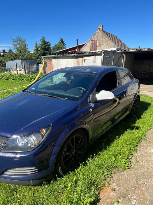Opel Astra III GTC