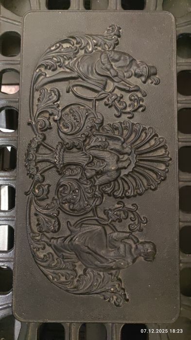 Печь камин чугунная