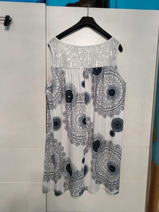 Śliczna wygodna tunika cekiny 52/54