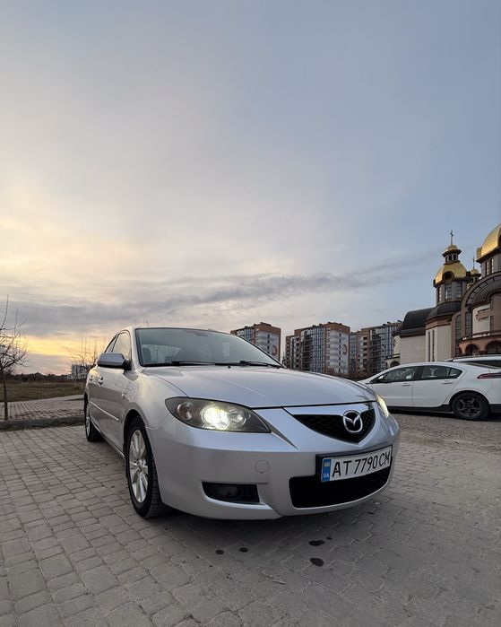 Автомобіль  Mazda 3 2008 рік