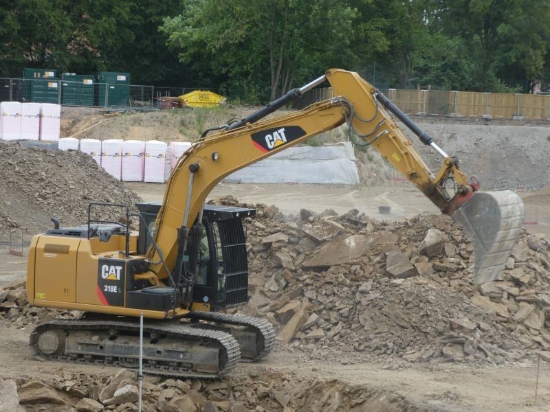 Послуги екскаватора Caterpillar 318 EL