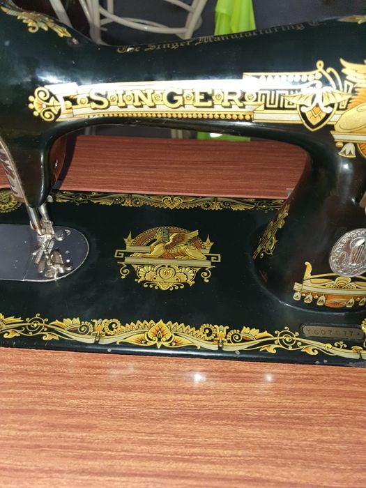 Maquina de costura Singer em ótimo estado