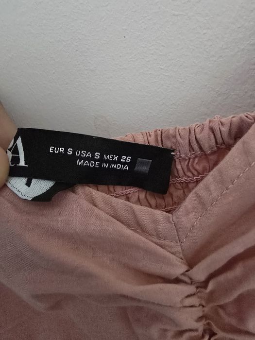 Vestido rosa Zara