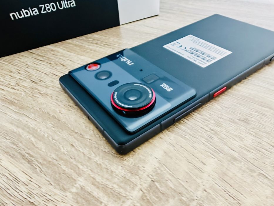 ZTE Nubia Z80 Ultra - 16/512Gb - Preto