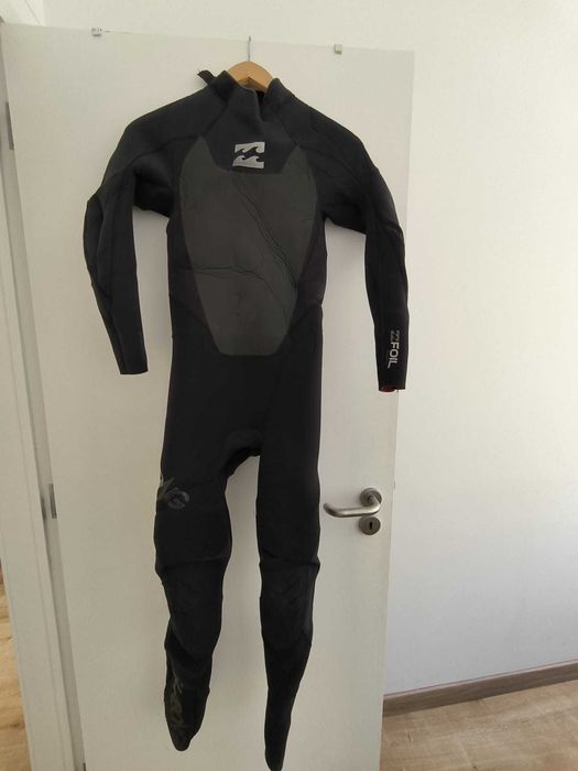 Fato Surf NOVO Billabong Wetsuit Foil com gorro