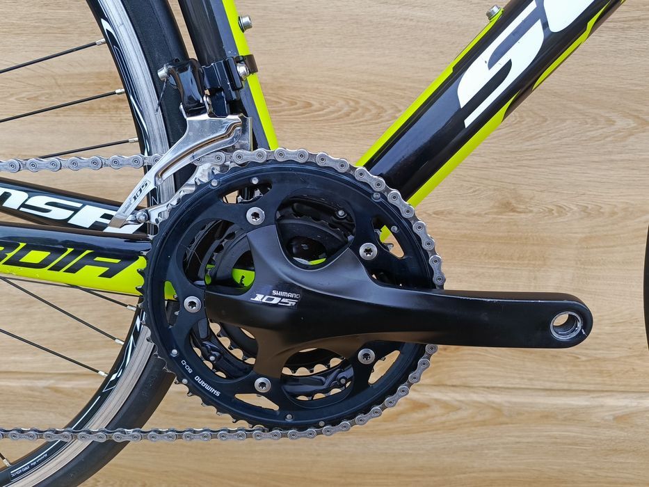 Rower szosowy Sensa Lombardia full carbon Shimano 105 koła Campagnolo
