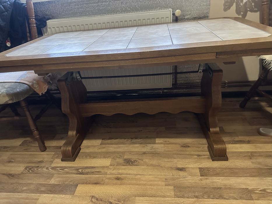 Стіл дубовий розкладний