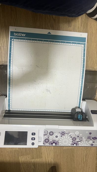Продам ріжучий плотер Brother ScanNCut CM600