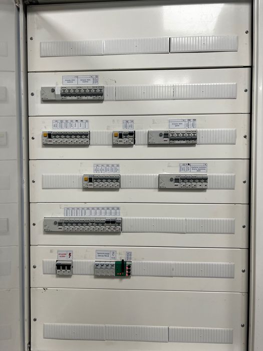 Instalacje elektryczne, przyłącza, osiedla domu