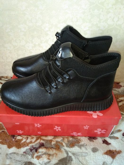 Ботинки новые  женские