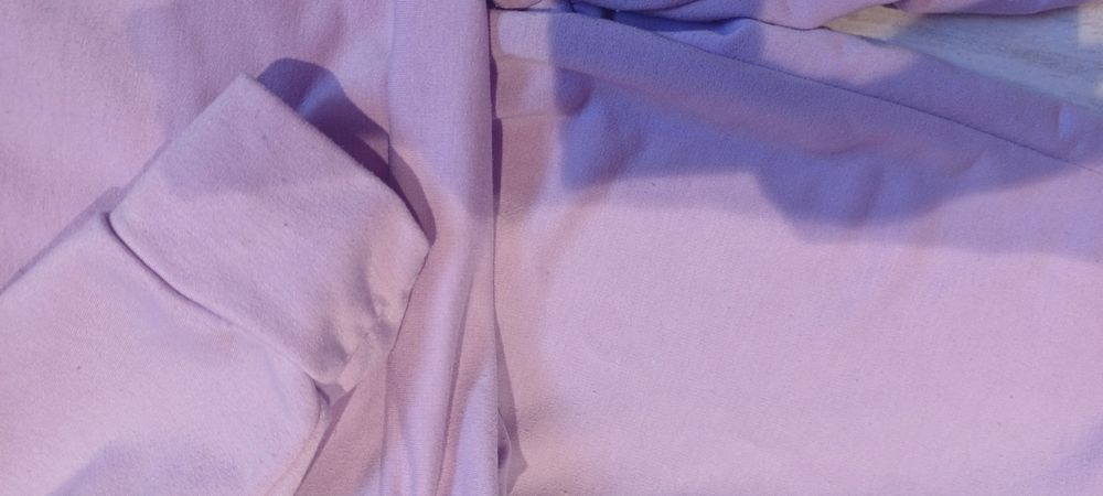 Продам спортивні костюми для дівчинки  9-11 років